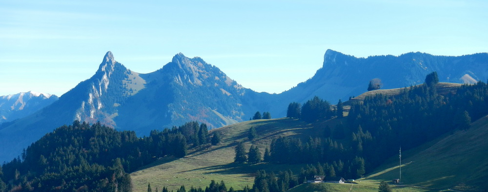 Dent de Broc, Dent du Chamois et Dent du Bourgo